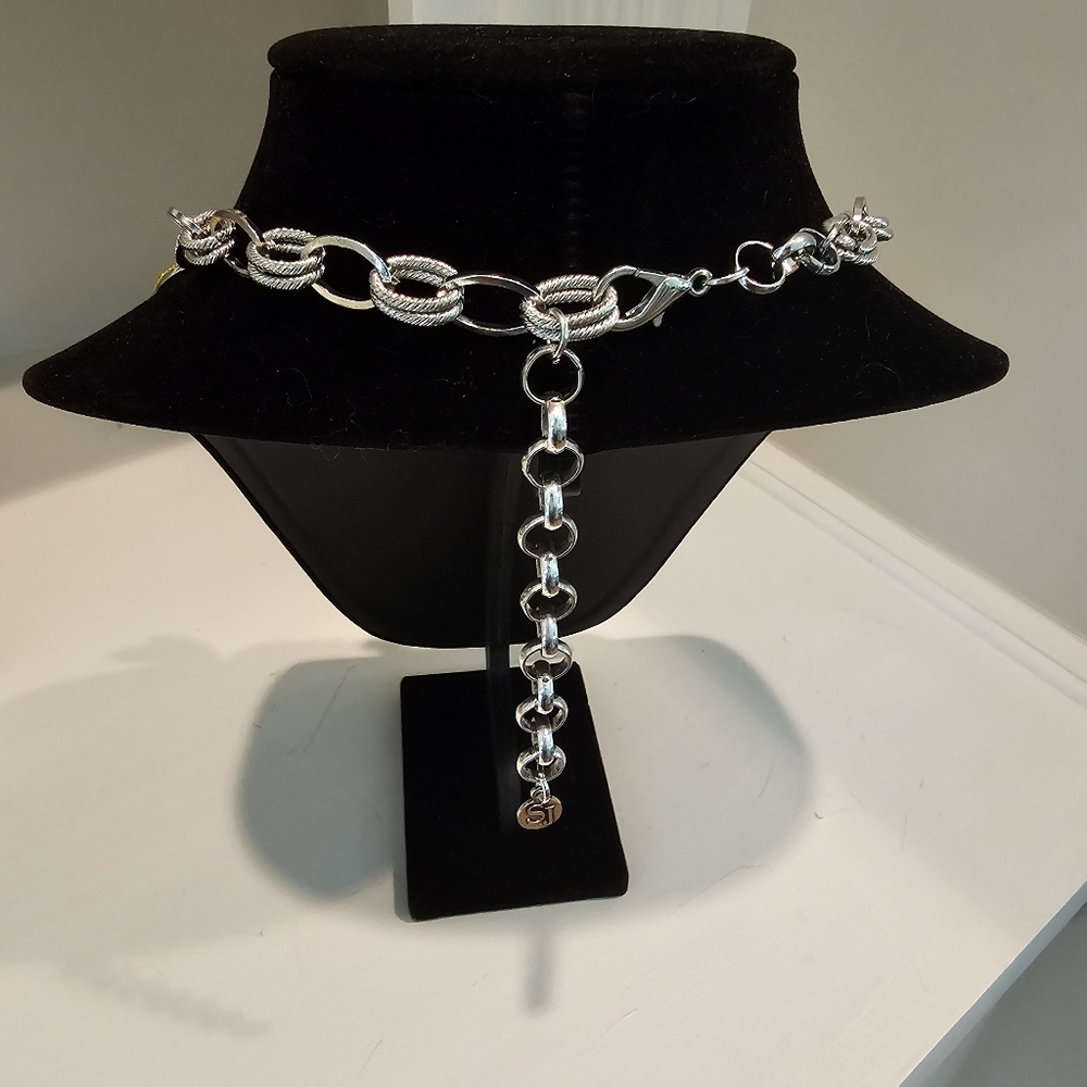 Sassy Jones "Sasha" Necklace - Picture 3 of 4